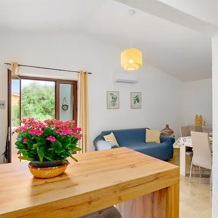 Casa Vacanze Cannigione Apartment